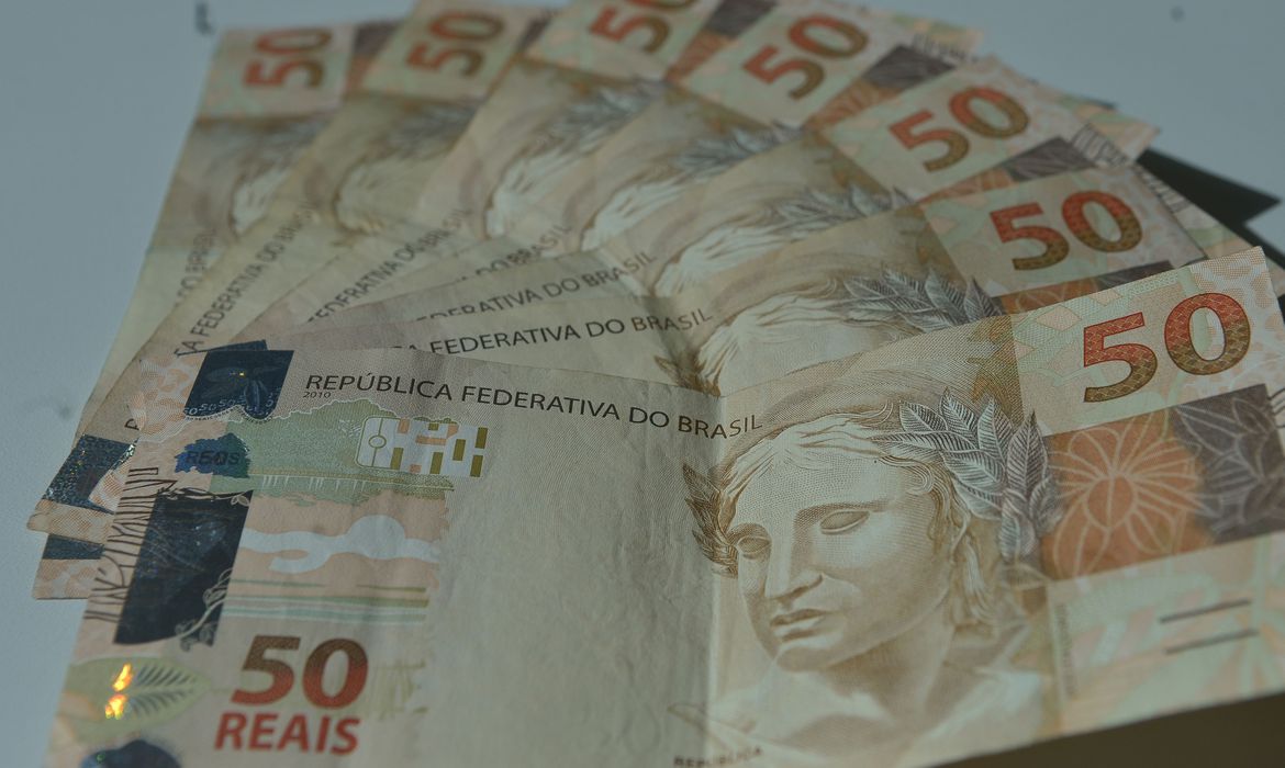 Beneficiários receberão valores conforme mês de nascimento – Crédito: Agência Brasil