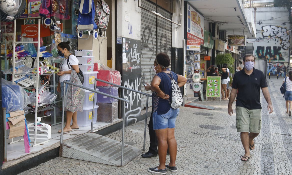  No comércio, 64,1% relataram efeitos negativos provocados pela pandemia – Crédito: Fernando Frazão/Agência Brasil 