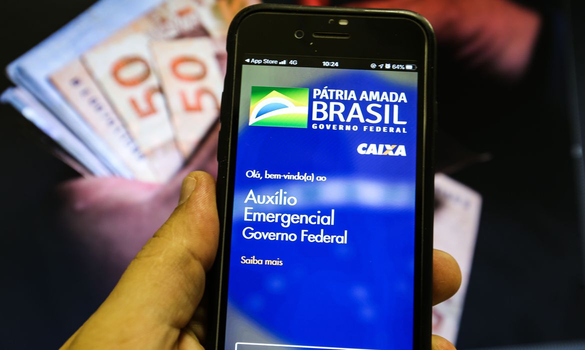 A poupança social digital permite que as pessoas recebam o auxílio emergencial e outros benefícios sociais – Crédito: Marcello Casal Jr/Agência Brasil 