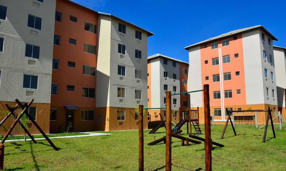 O Casa Verde Amarela é voltado para famílias de áreas urbanas e rurais com renda mensal de até R$ 7 mil – Crédito: Tomaz Silva/Agência Brasil 