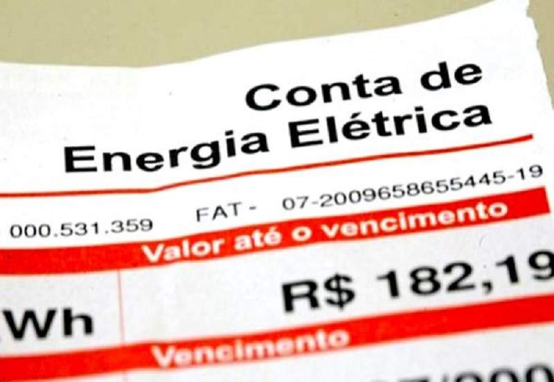 A bandeira tarifária das contas de luz permanecerá na cor amarela em fevereiro – Foto: Reprodução 