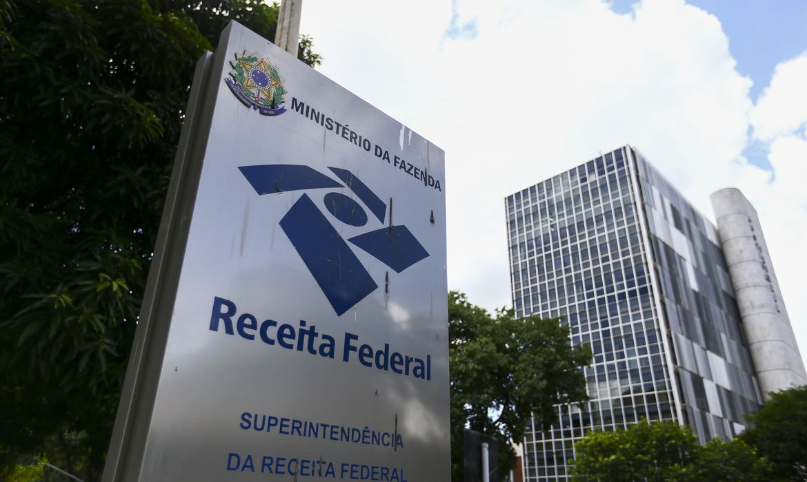 A entrega da declaração do Imposto de Renda 2021 termina em 30 de abril – Crédito: Marcelo Camargo/Agência Brasil 