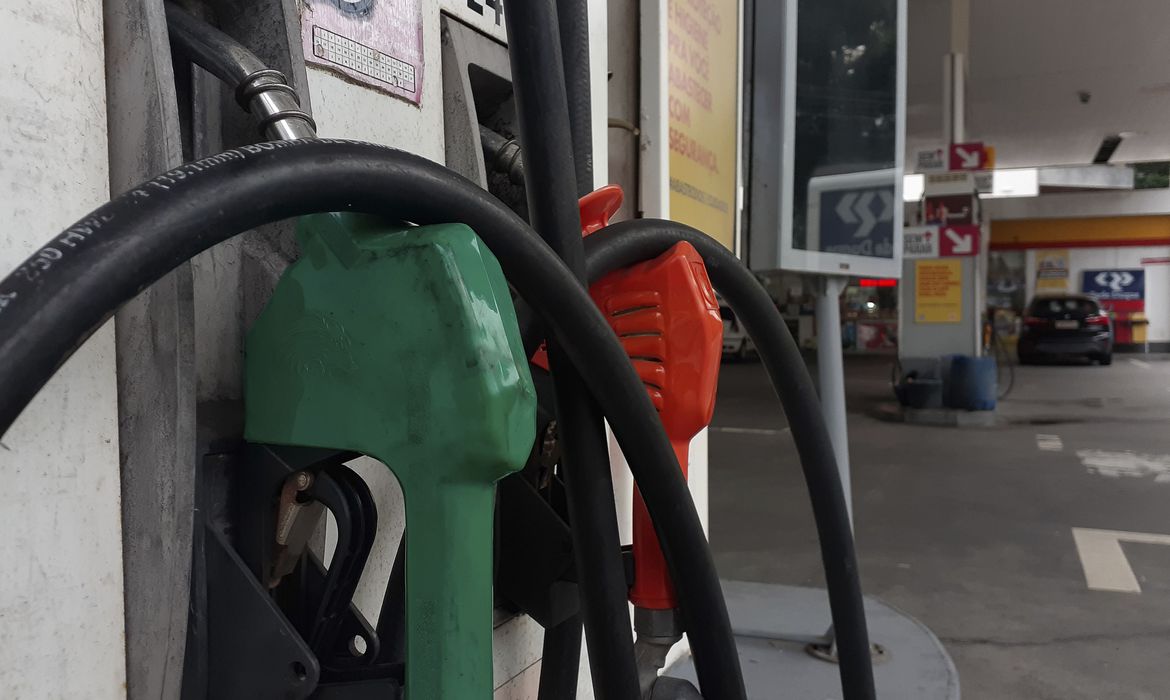 Litro do diesel passará a custar R$ 2,76, e o da gasolina, R$ 2,64 – Crédito: Fernando Frazão/Agência Brasil 
