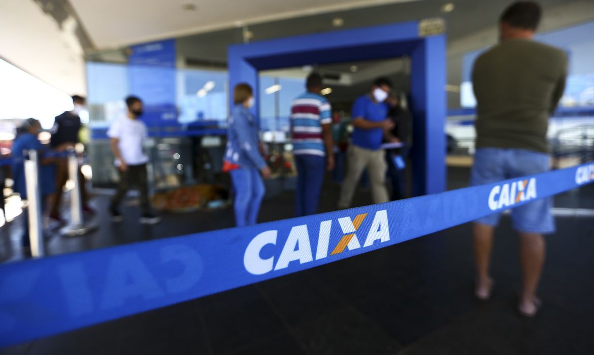 Cerca de 22 milhões de brasileiros recebem neste ano, o abono salarial - Crédito: Marcelo Camargo/Agência Brasil 