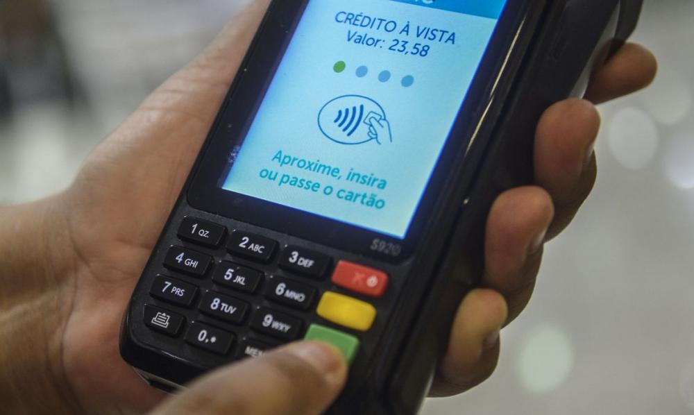  Pagamentos com cartões de crédito e débito cresceram no primeiro semestre de 2022 - Crédito: Marcello Casal Jr/Agência Brasil 