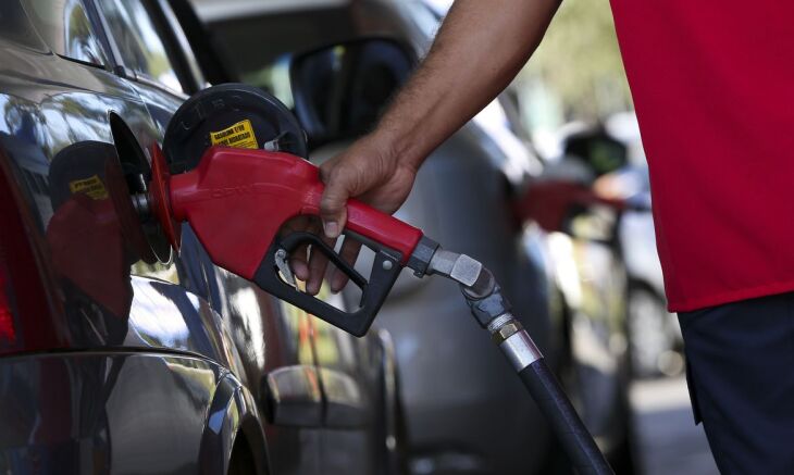 Petrobras vai reduzir o preço de venda da gasolina para as distribuidoras - Crédito: Agência Brasil 