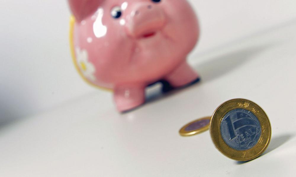  Atualmente a poupança rende 6,17% ao ano mais a Taxa Referencial (Crédito: Marcello Casal Jr/Agência Brasil) 
