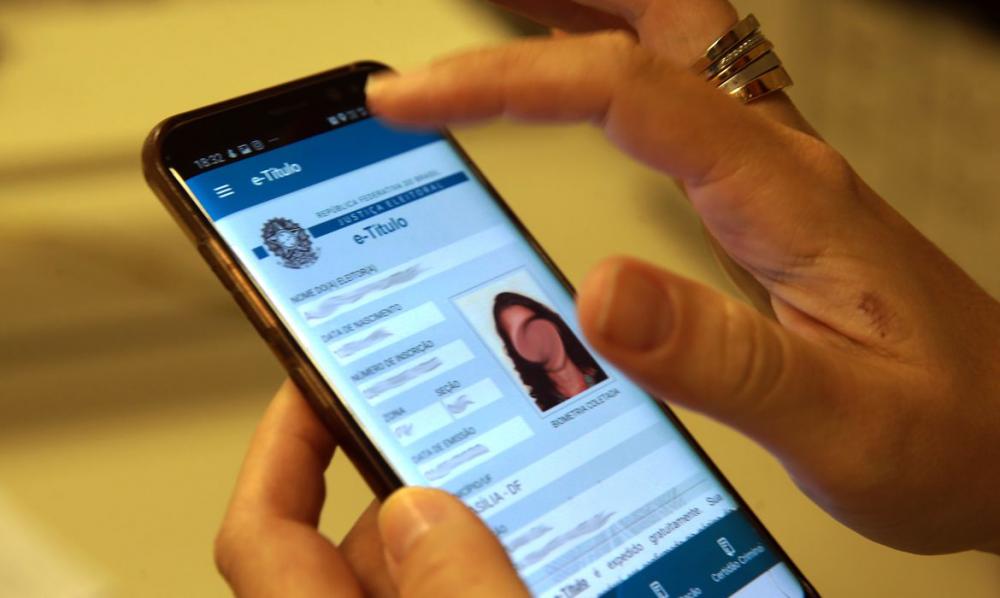 Aplicativo pode ser baixado no celular para ser apresentado no momento da votação (Crédito: Marcello Casal Jr/Agência Brasil)