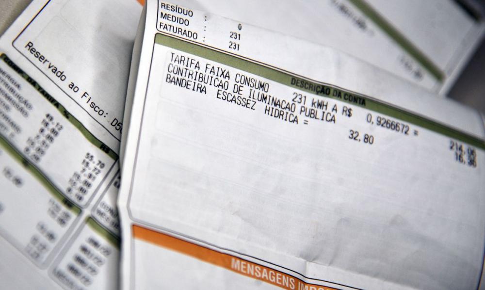  Projeção é que conta de luz deve subir 5,6% em 2023 (Crédito: Marcello Casal/Agência Brasil) 