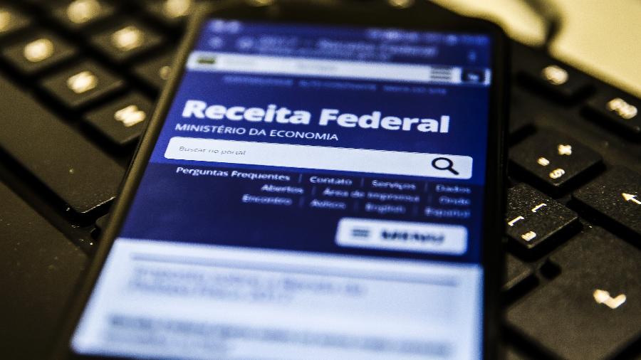  Consulta também pode ser realizada no aplicativo para tablets e smartphones (Crédito: Marcello Casal Jr/Agência Brasil) 