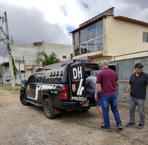 Suspeitos foram presos nos municípios da Serra e Colatina (Foto: Polícia Civil/Divulgação) 
