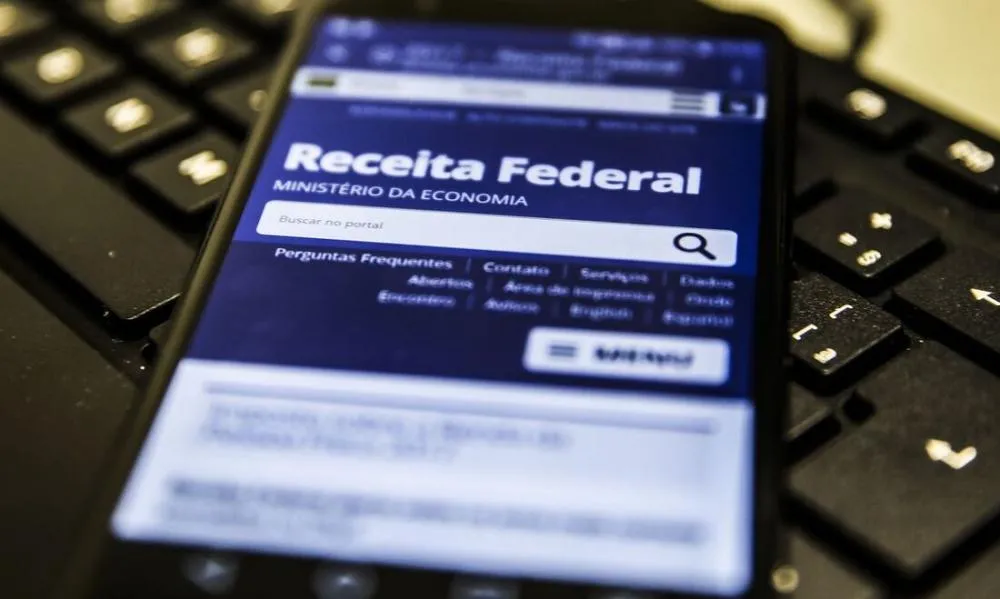 Receita Federal irá monitorar dados de cartão de crédito e Pix