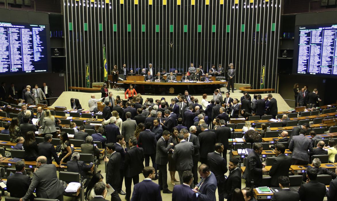 Plenário da Câmara dos Deputados - Crédito: Fabio Rodrigues Pozzebom/Agência Brasil