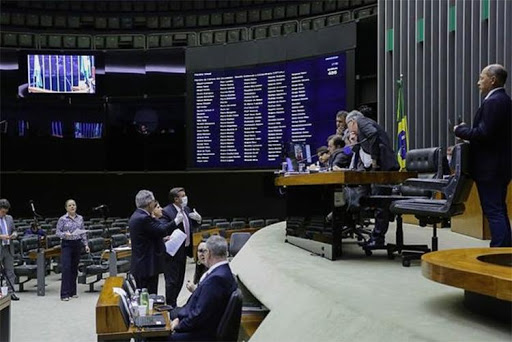 Auxílio vai ser pago por três meses devido à pandemia de coronavírus – Crédito: Michel Jesus/Agência Câmara 